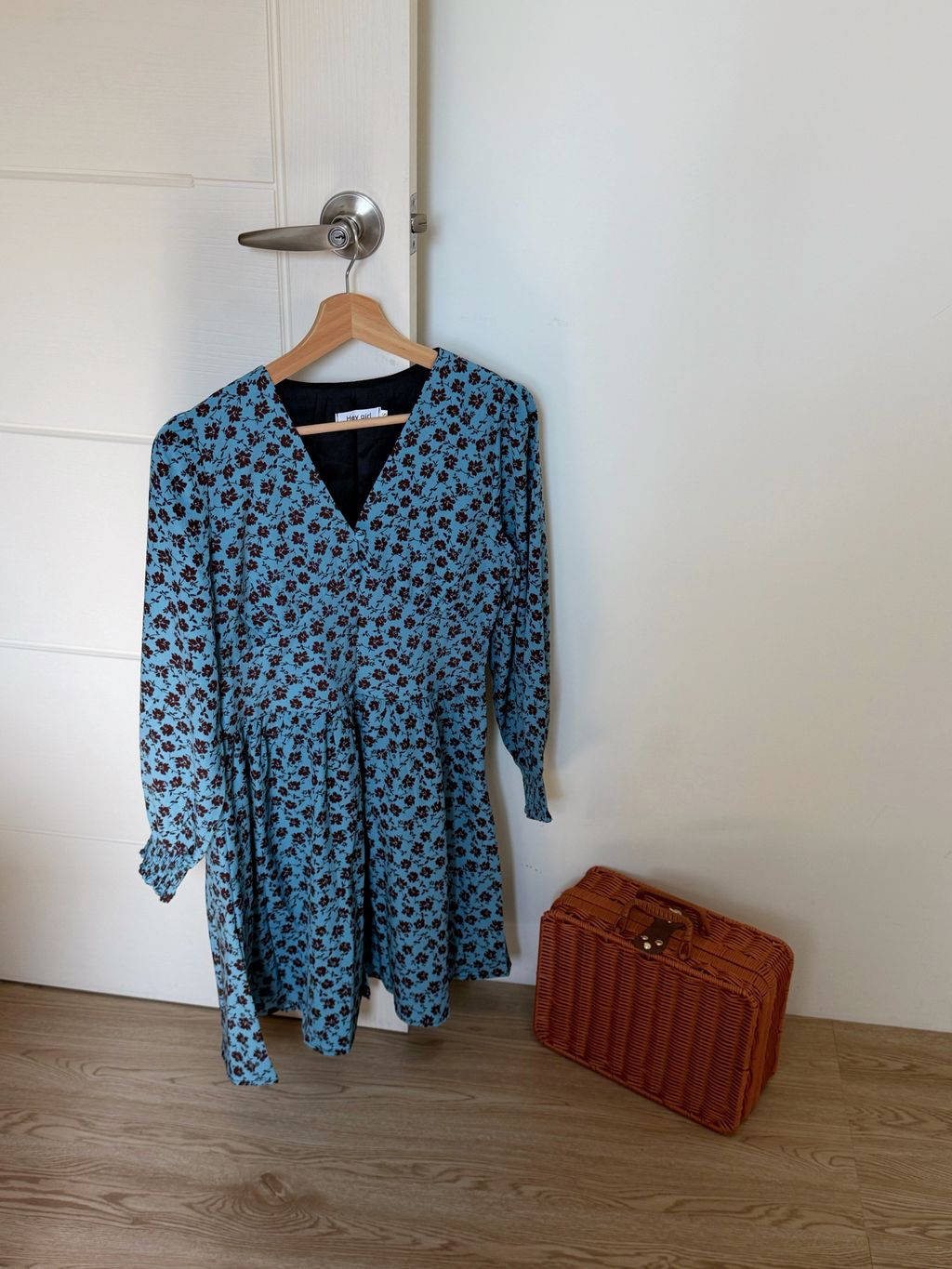 E7915415-54B9-4BFD-9CFB-E4FE888E06D1