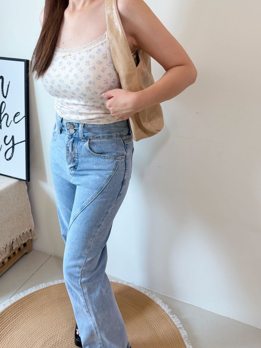 72E589CA-4CB4-4622-ABF2-43984894F061