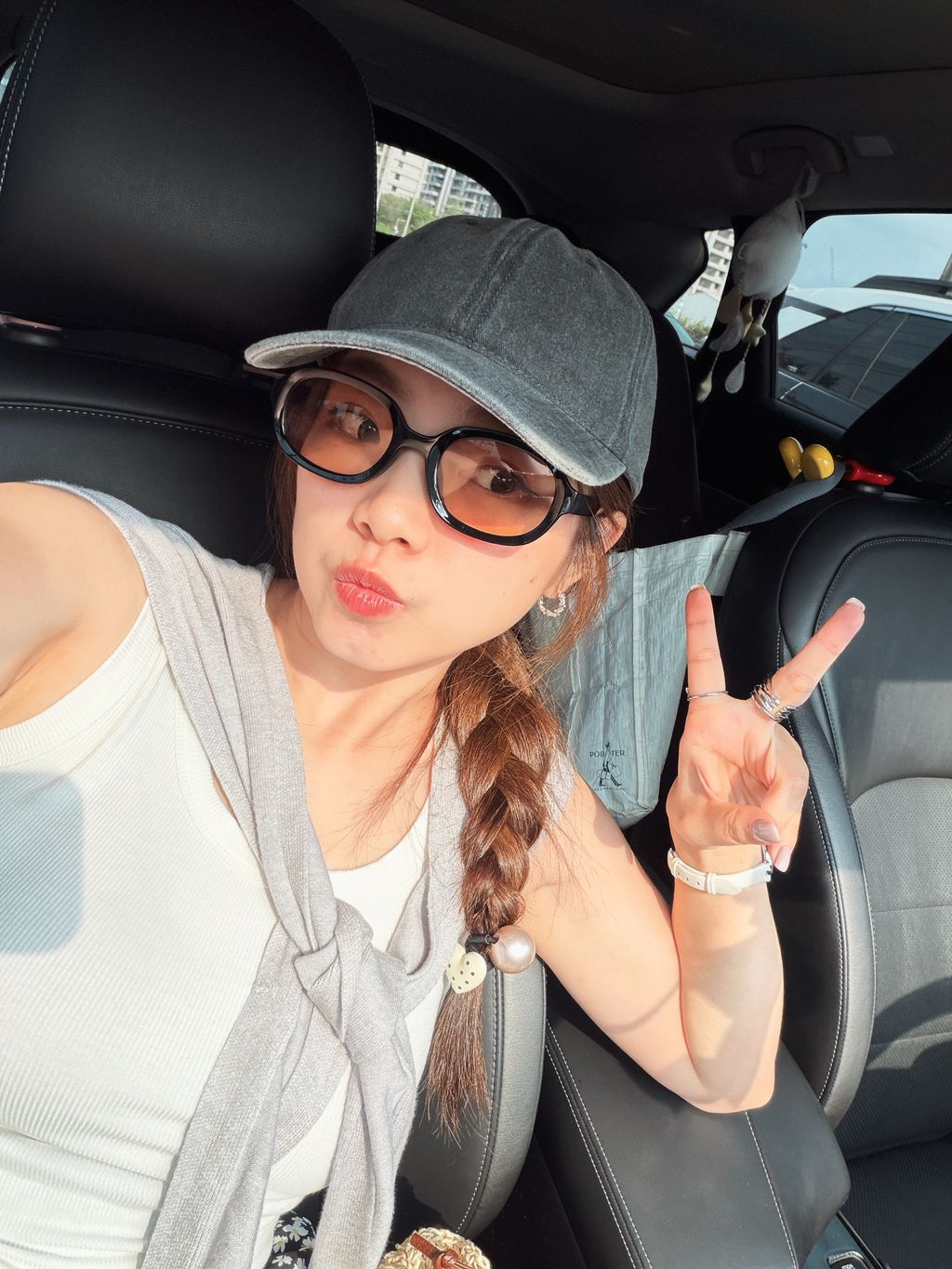 97CE5428-F3EA-4186-8539-8CBF0D8DA363