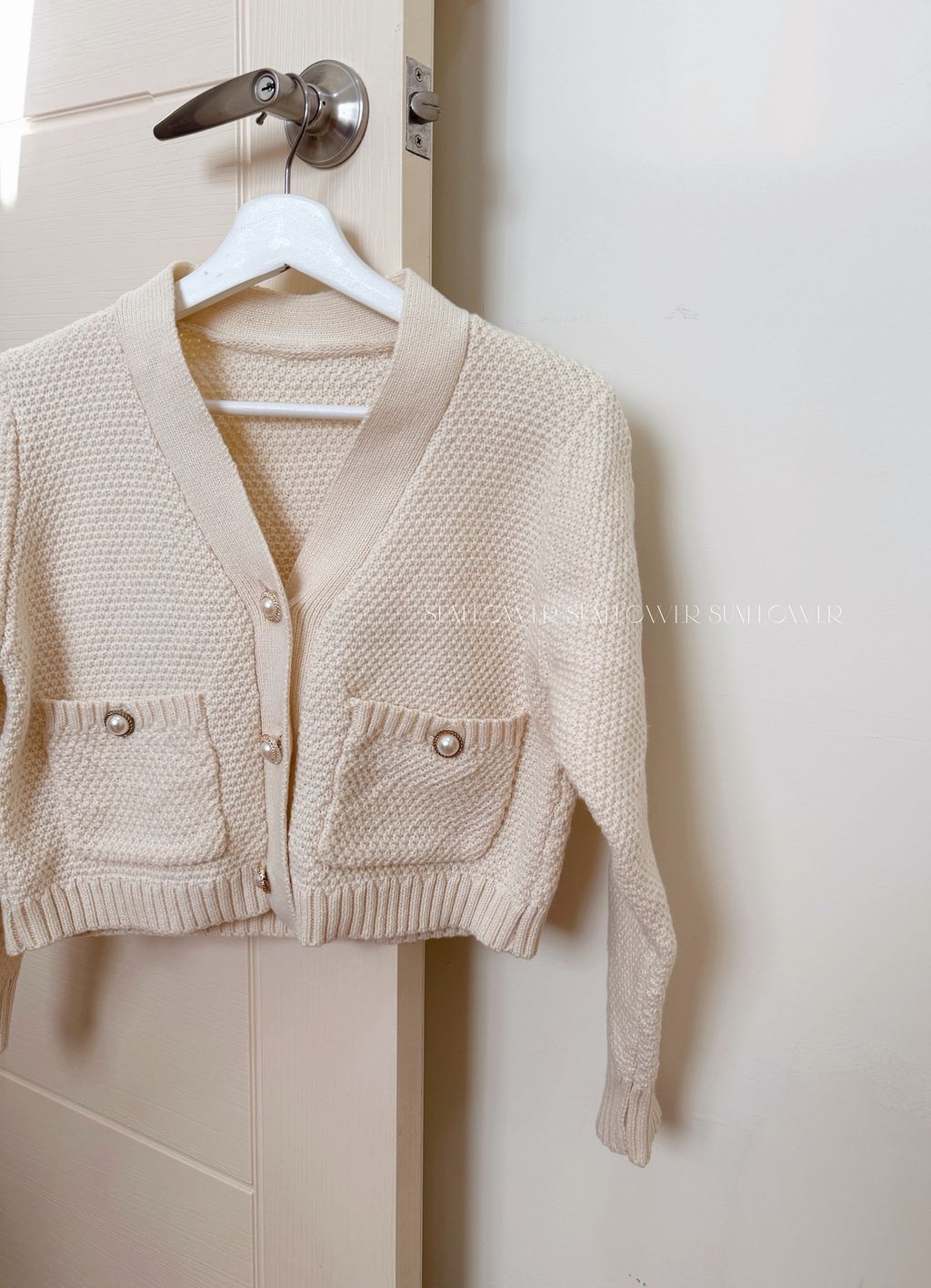 27F1B1B4-6555-41AF-8934-724B844123E9