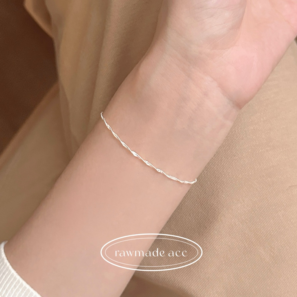 tw-11134207-81ztj-mfmhndey2xhr74