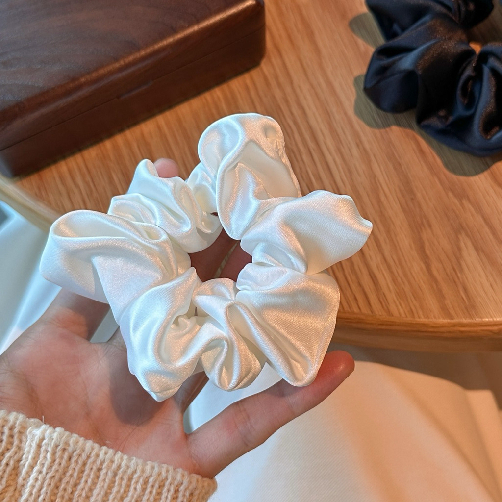 tw-11134207-81zth-miczq8oh1b7k03