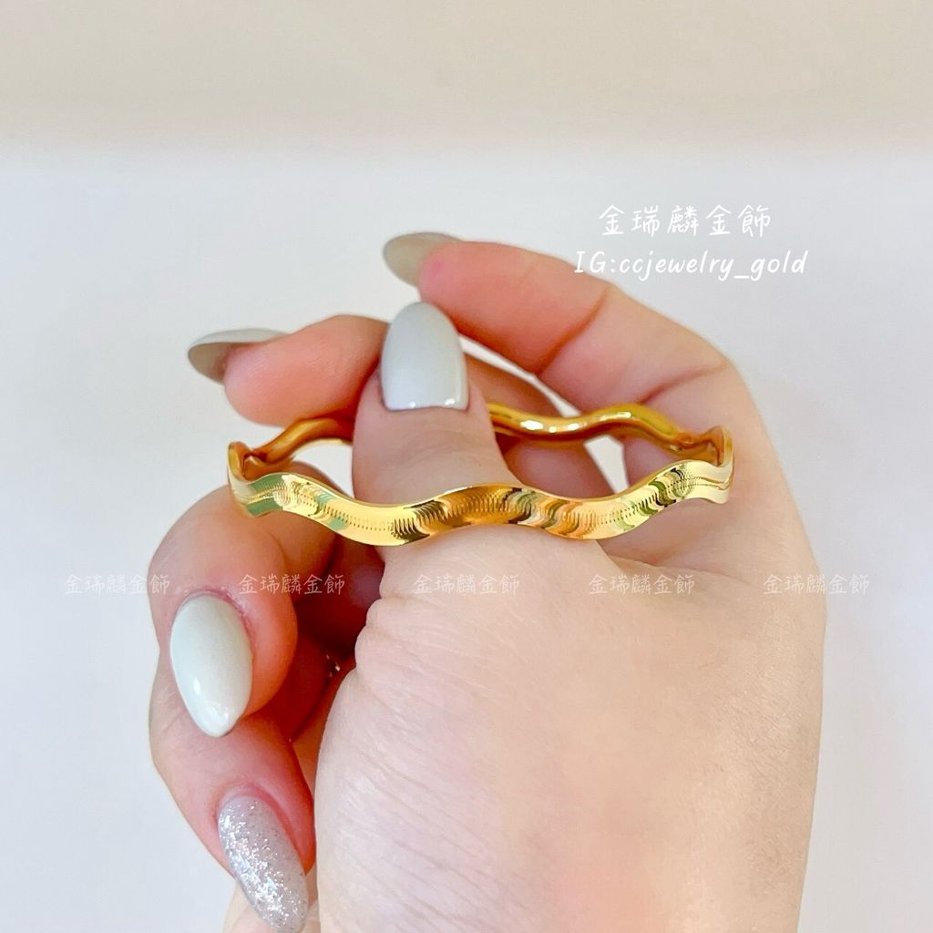 LINE_ALBUM_💻311手環②12個_260408_10