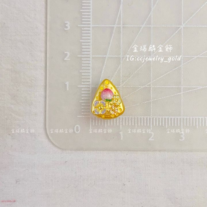 LINE_ALBUM_💻52墜子穿孔 10個_260607_26