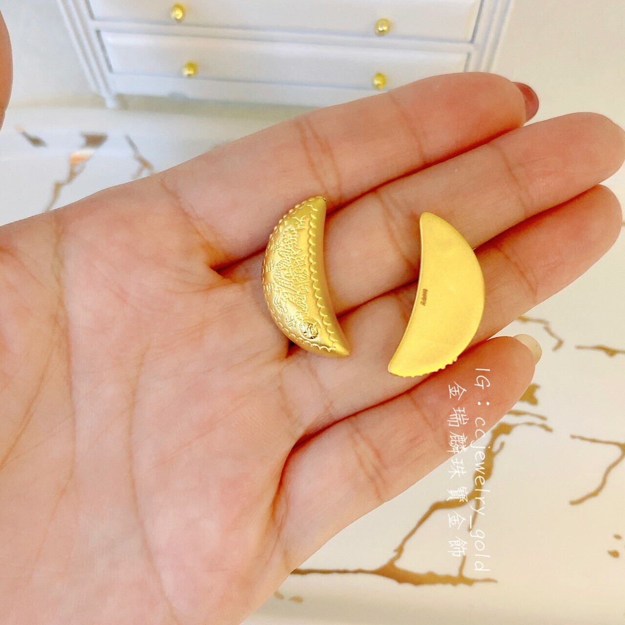 金瑞麟金飾》黃金筊杯黃金擺飾純金9999 – 瑞麟銀樓(金瑞麟)