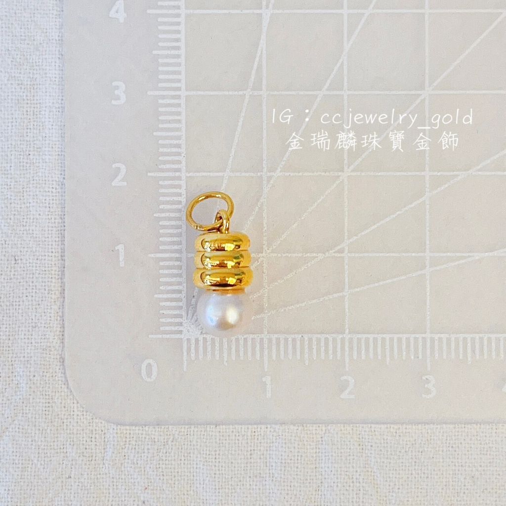 52700519