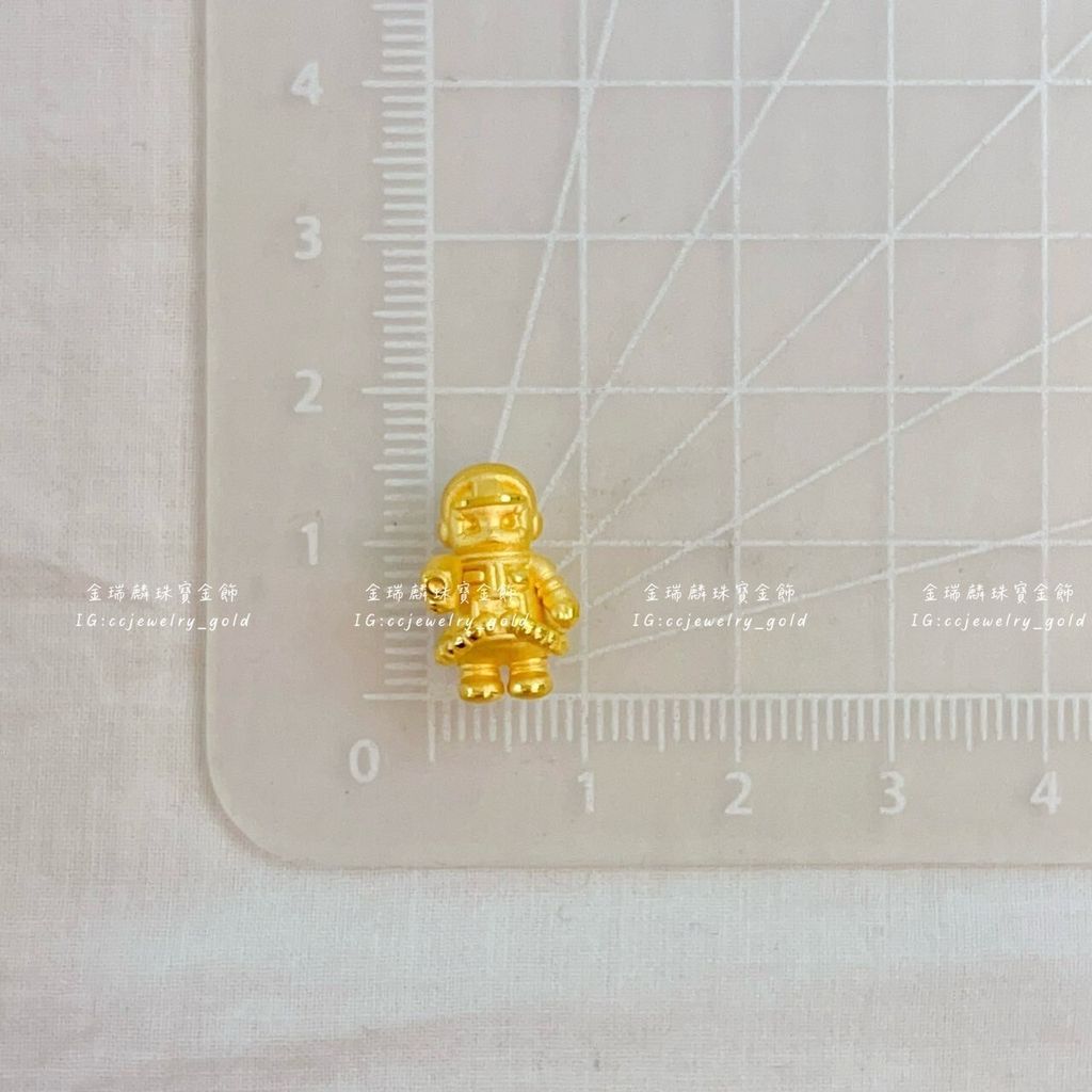 LINE_ALBUM_💻104穿孔6+擺件4_241029_14