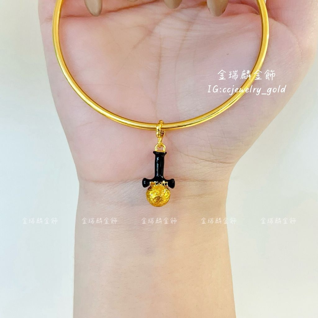 LINE_ALBUM_💻1130 墜子穿孔 10個①_251130_30