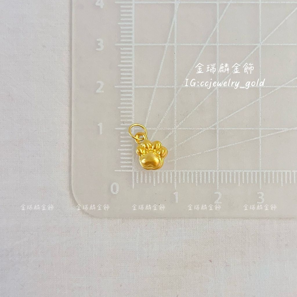 LINE_ALBUM_💻1130墜子穿孔② 10個_251130_10