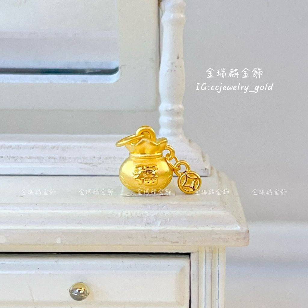 LINE_ALBUM_💻1130 墜子穿孔⑤10個_251204_23