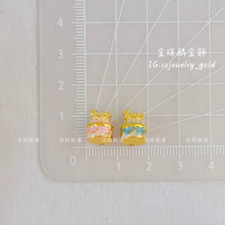LINE_ALBUM_💻1130 墜子穿孔⑤10個_251204_2