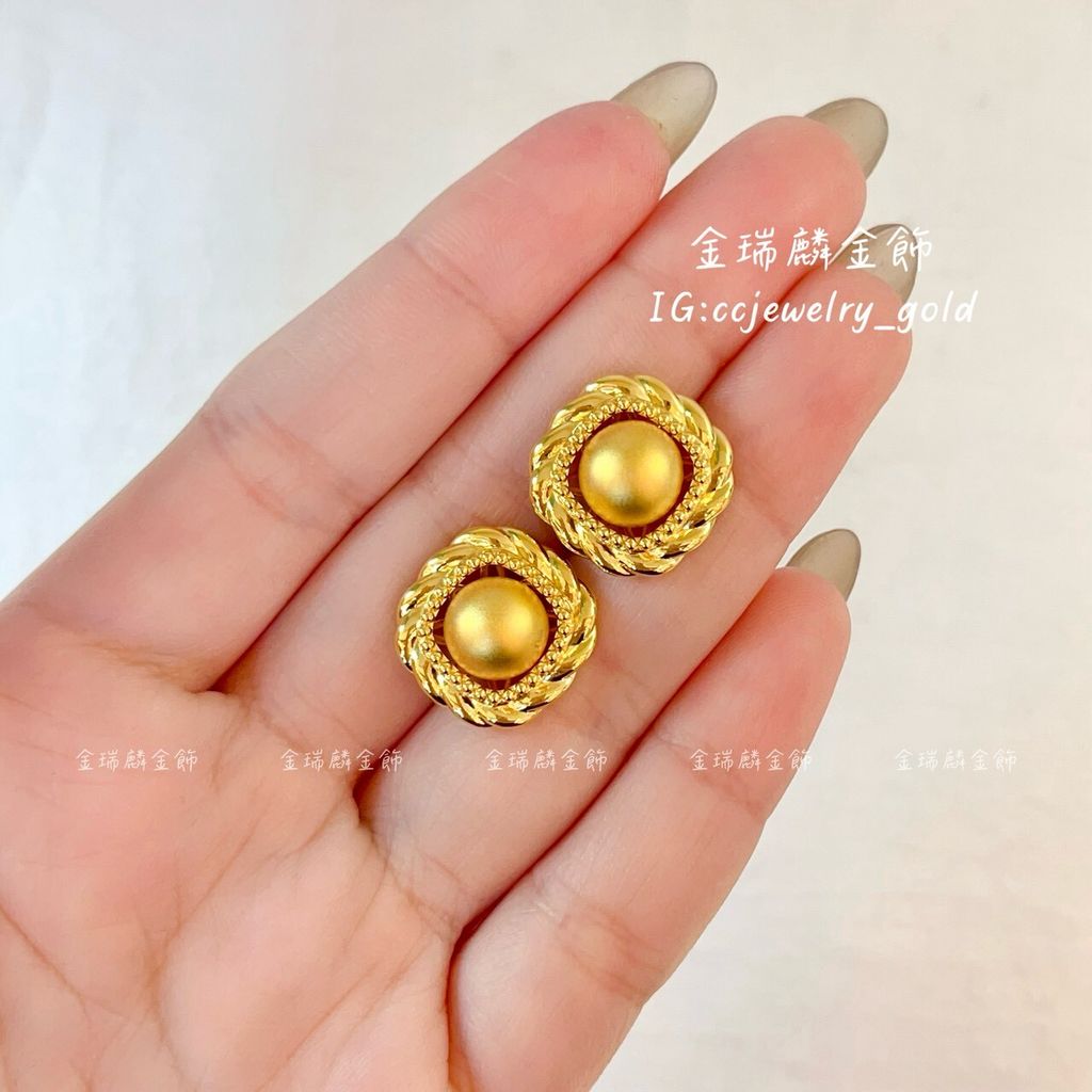 LINE_ALBUM_💻1228耳環①10個_260110_44