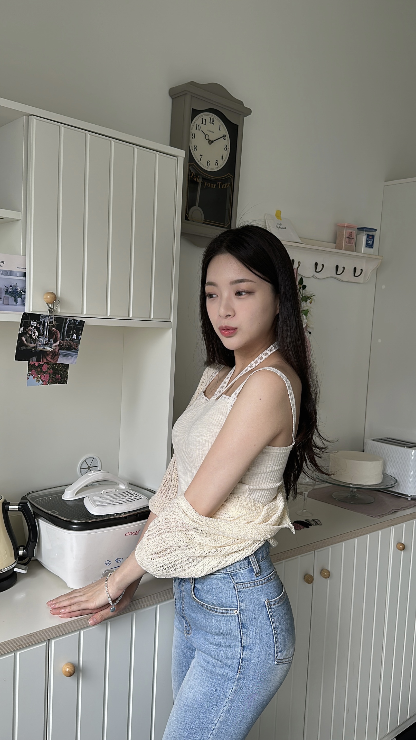 C1A7952C-0B04-4069-9EB9-1B178677B002