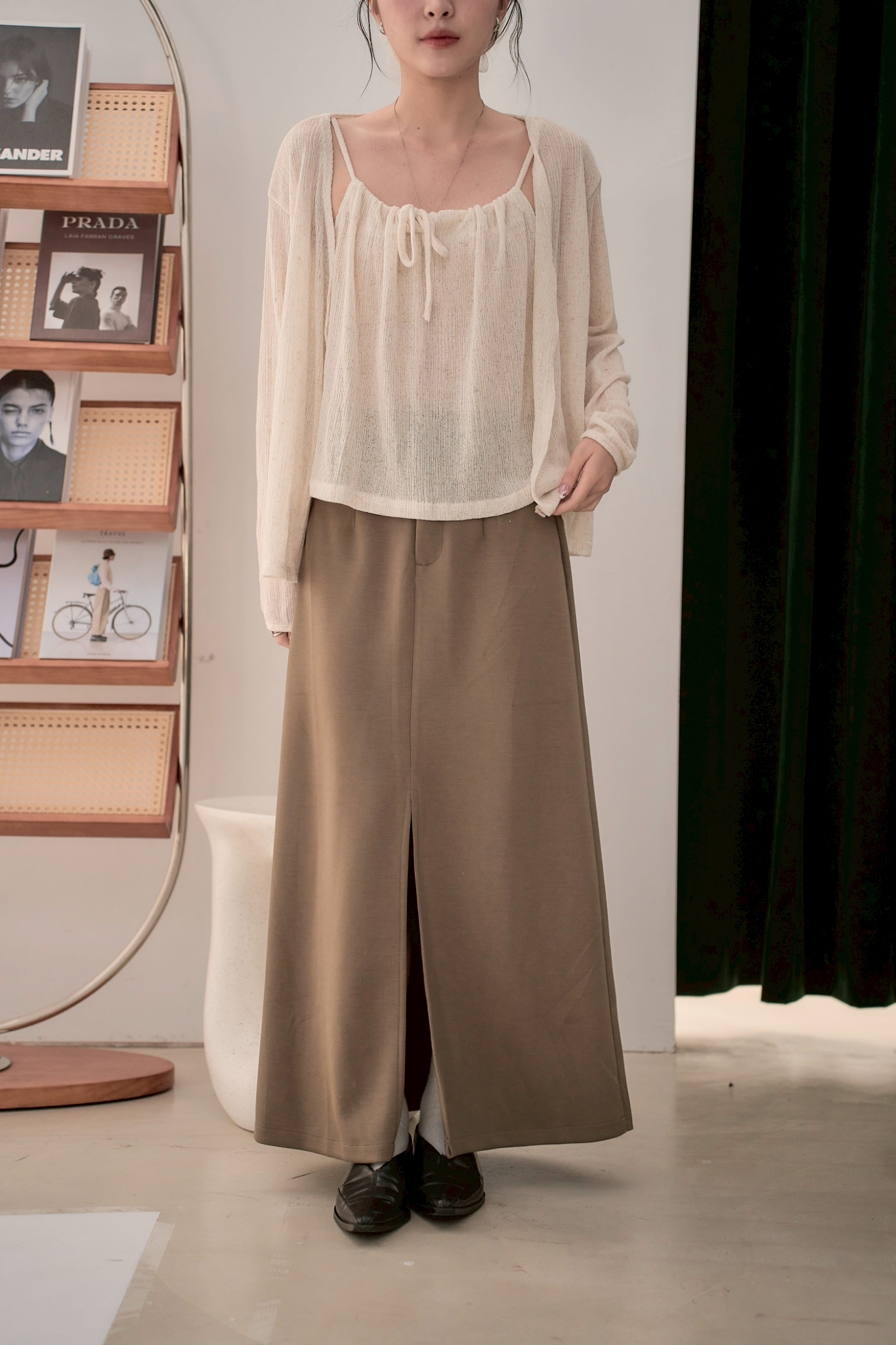 LINE_ALBUM_2505vol.2-p2_250519_123