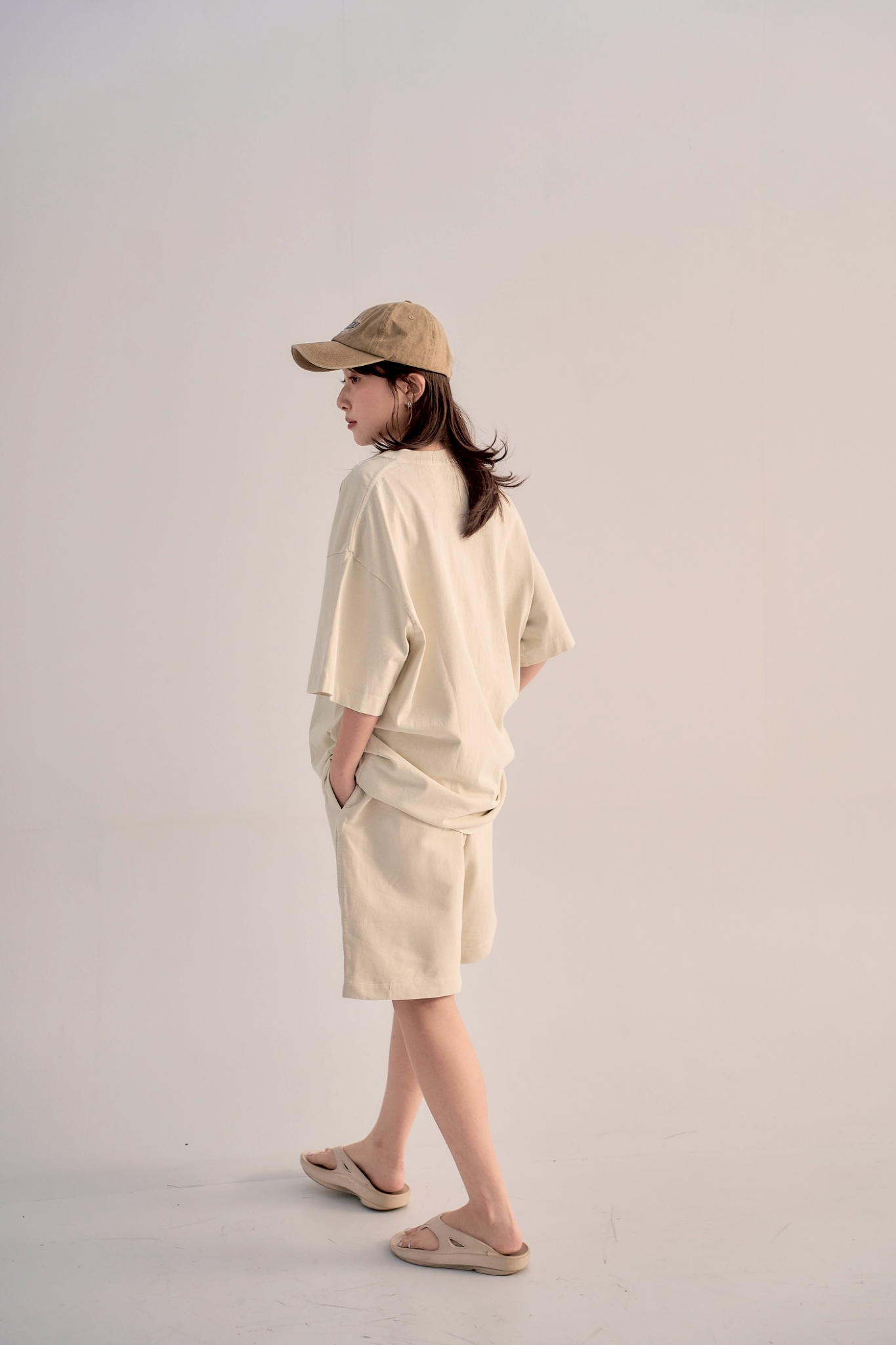 LINE_ALBUM_2505vol.2-p2_250519_70