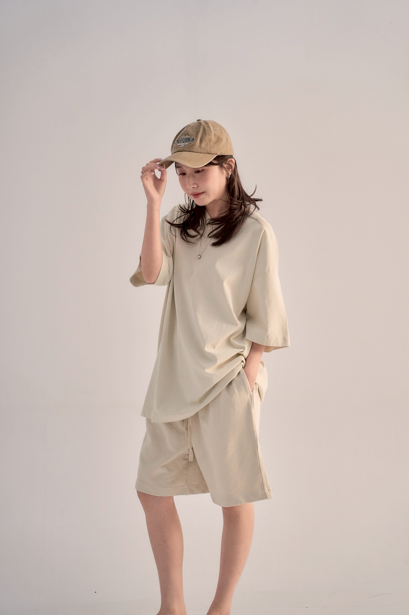 LINE_ALBUM_2505vol.2-p2_250519_71