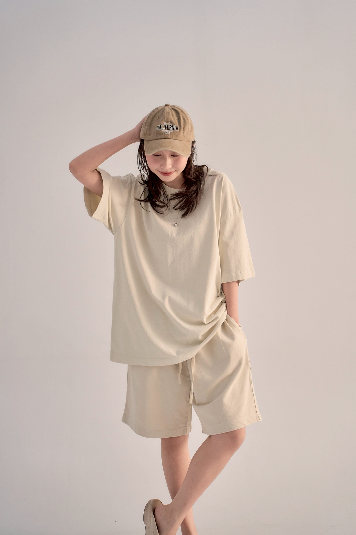 LINE_ALBUM_2505vol.2-p2_250519_72