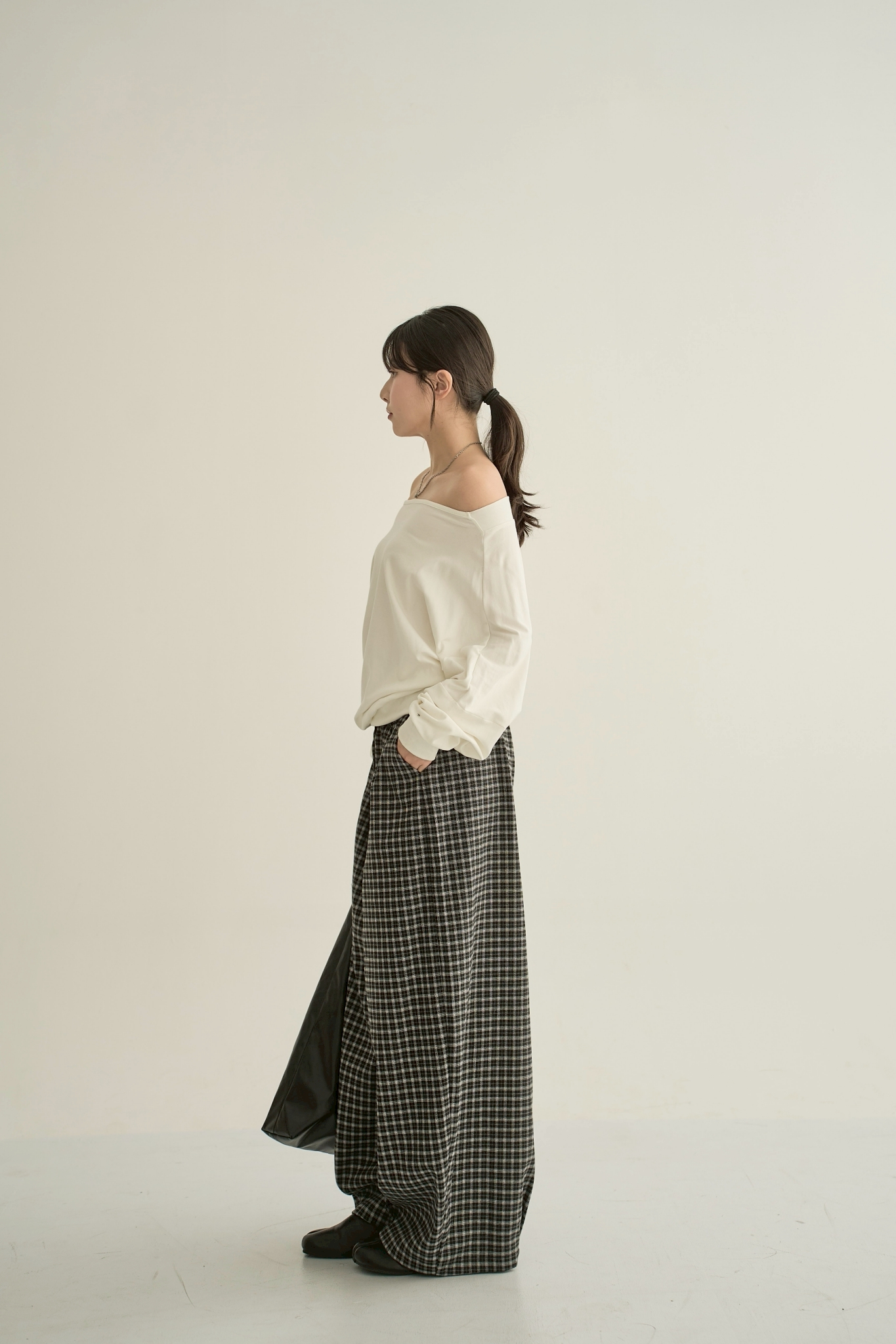 LINE_ALBUM_10-2_251013_208