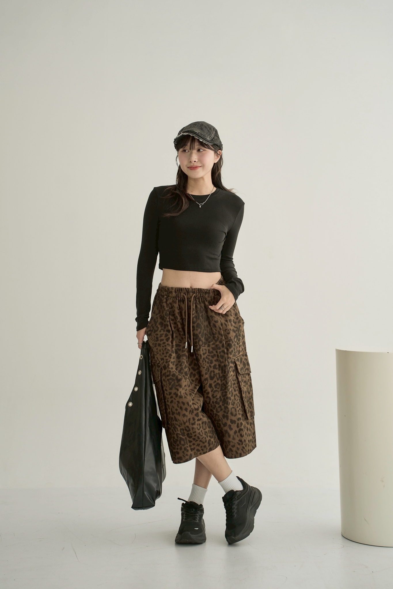 LINE_ALBUM_10-1_251013_155