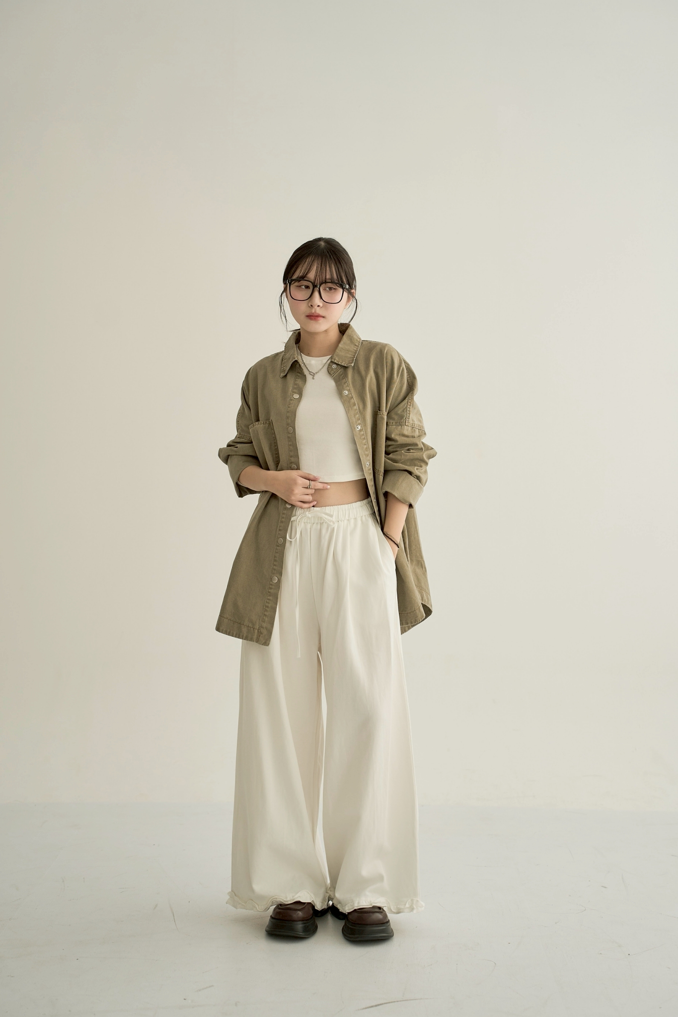 LINE_ALBUM_10-2_251013_250