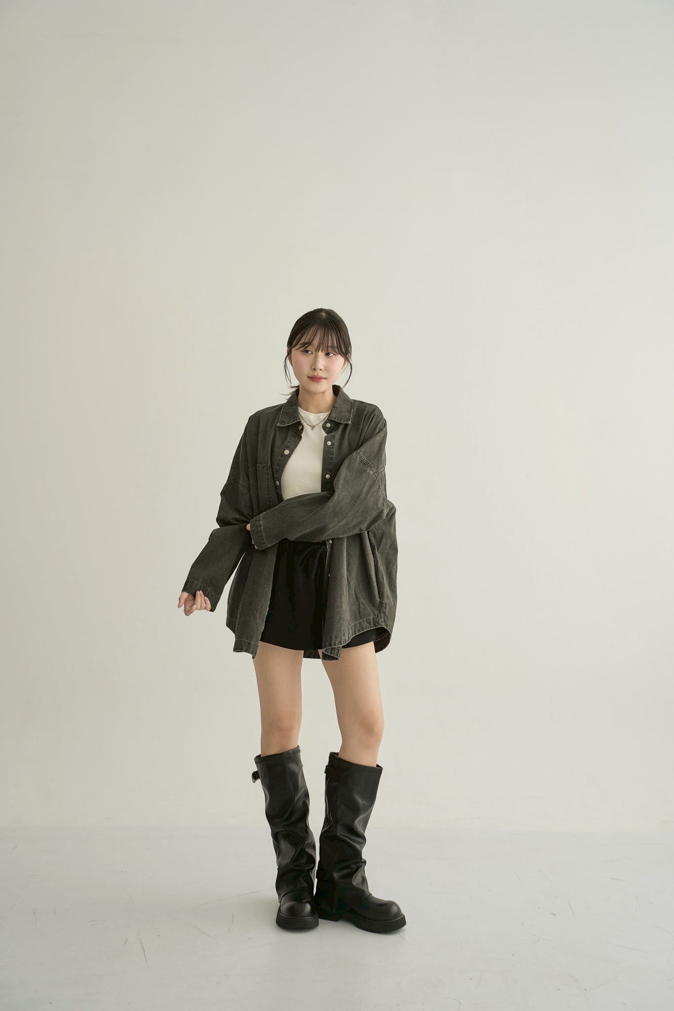LINE_ALBUM_10-2_251013_228