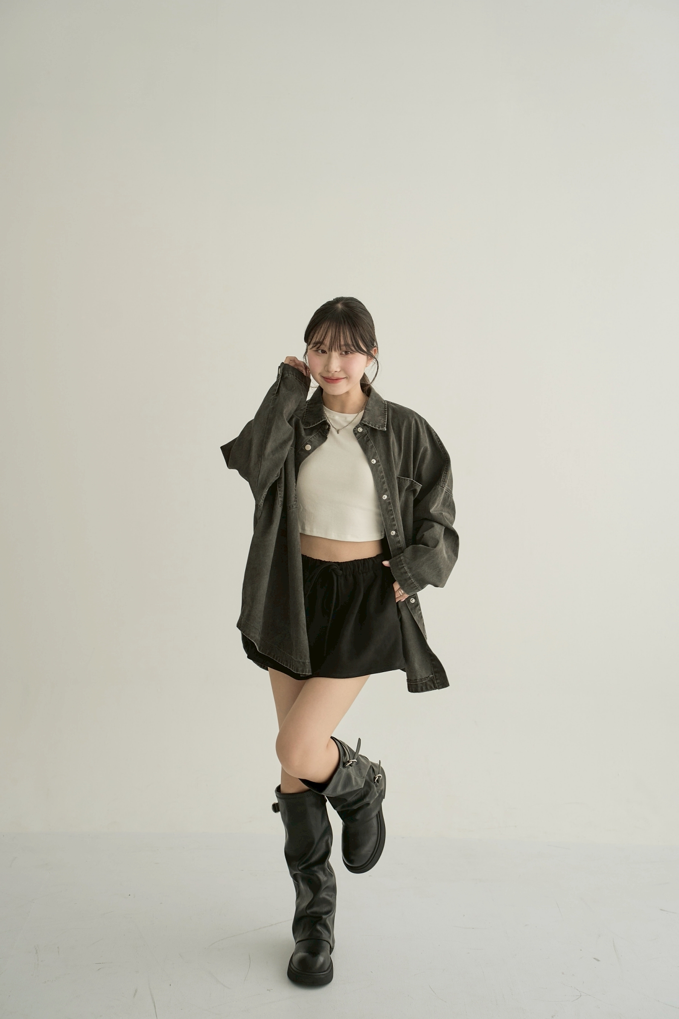 LINE_ALBUM_10-2_251013_229