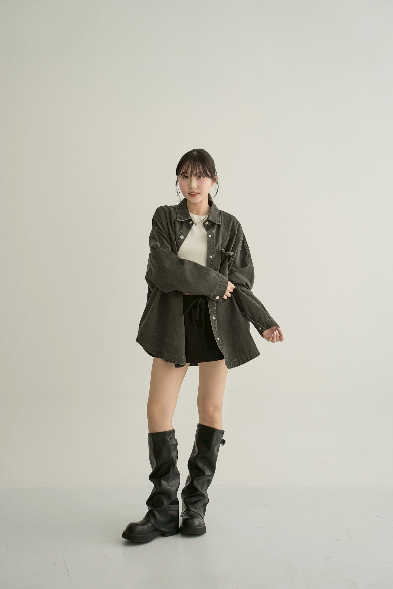 LINE_ALBUM_10-2_251013_227