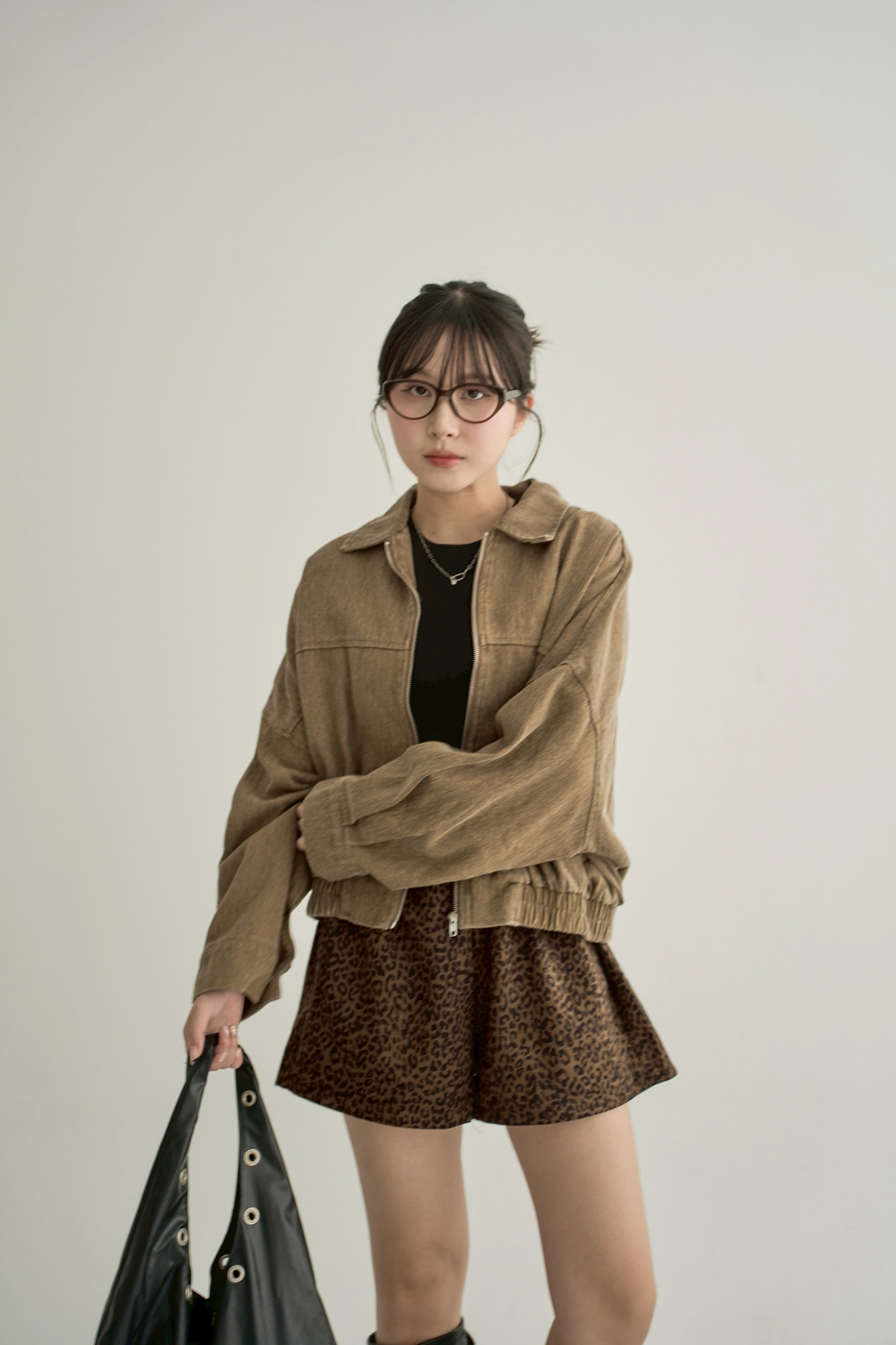 LINE_ALBUM_10-1_251013_127