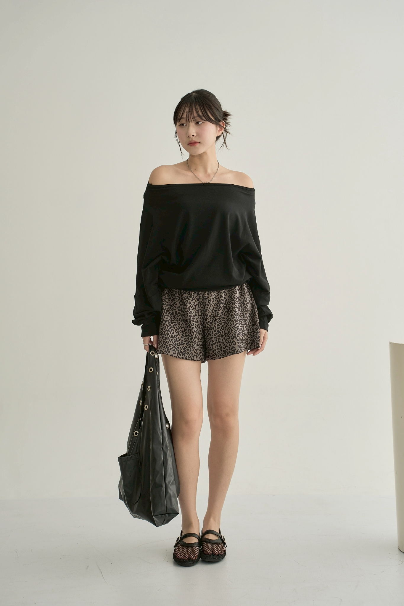 LINE_ALBUM_10-1_251013_97
