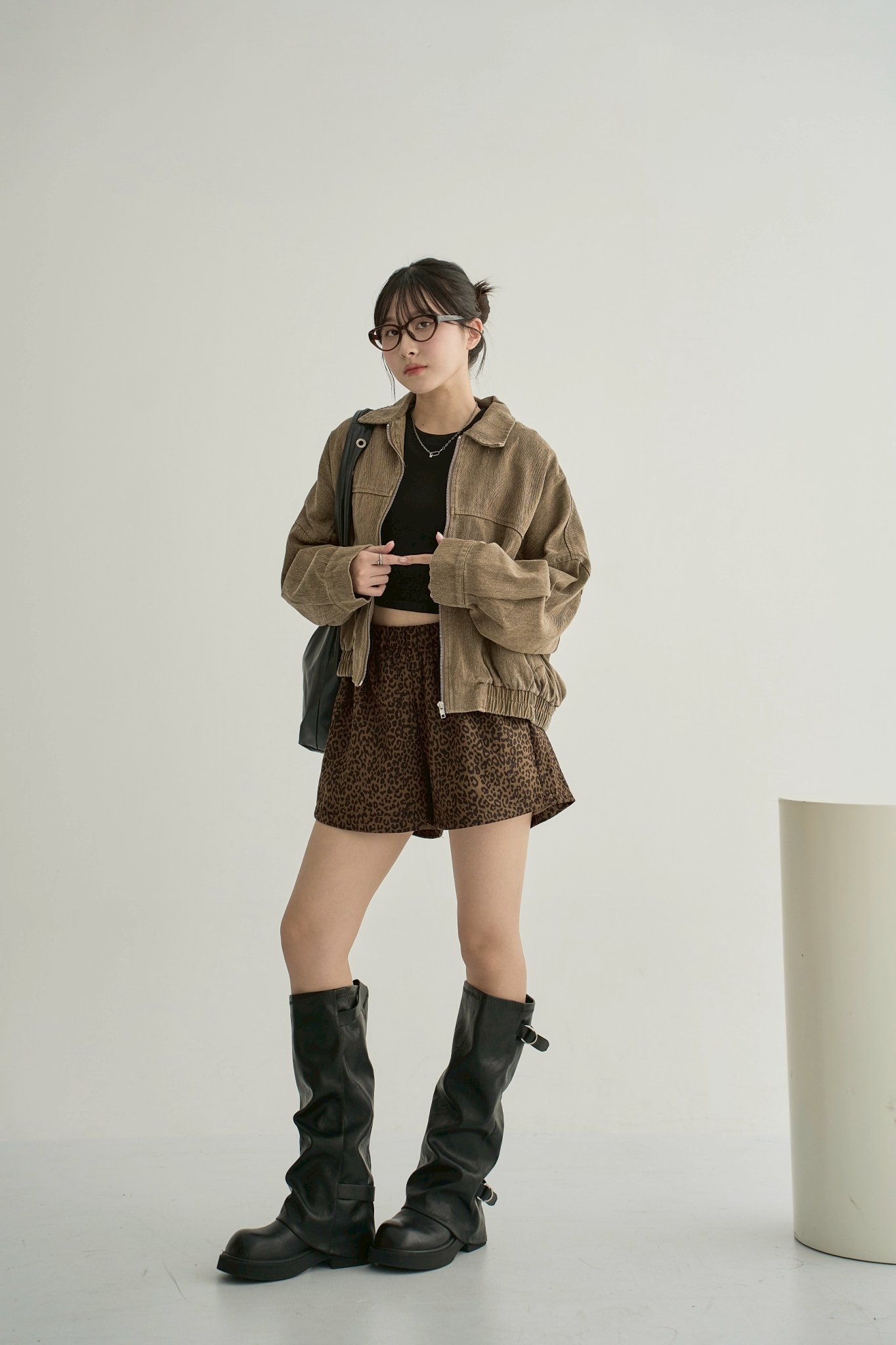 LINE_ALBUM_10-1_251013_132