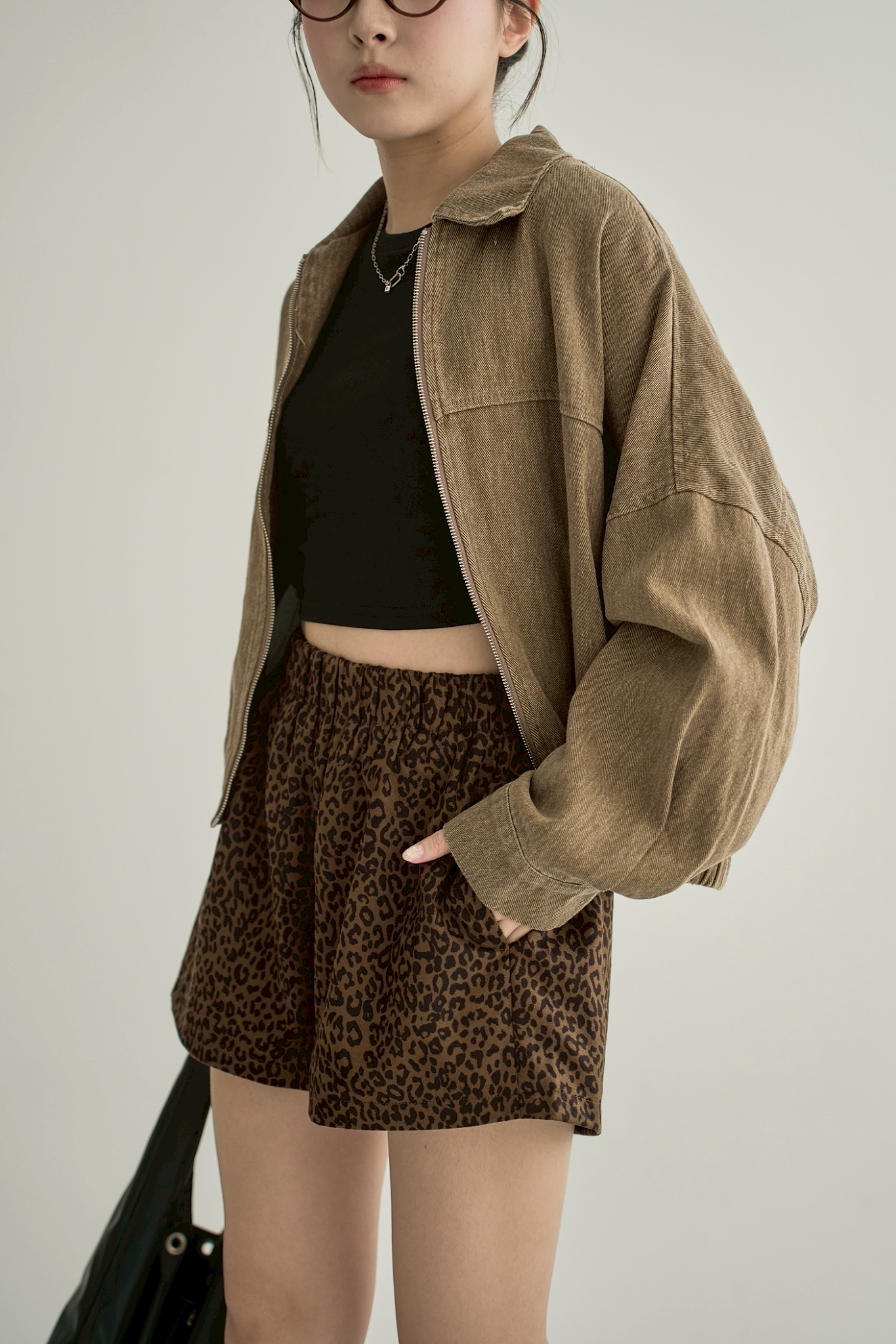 LINE_ALBUM_10-1_251013_116