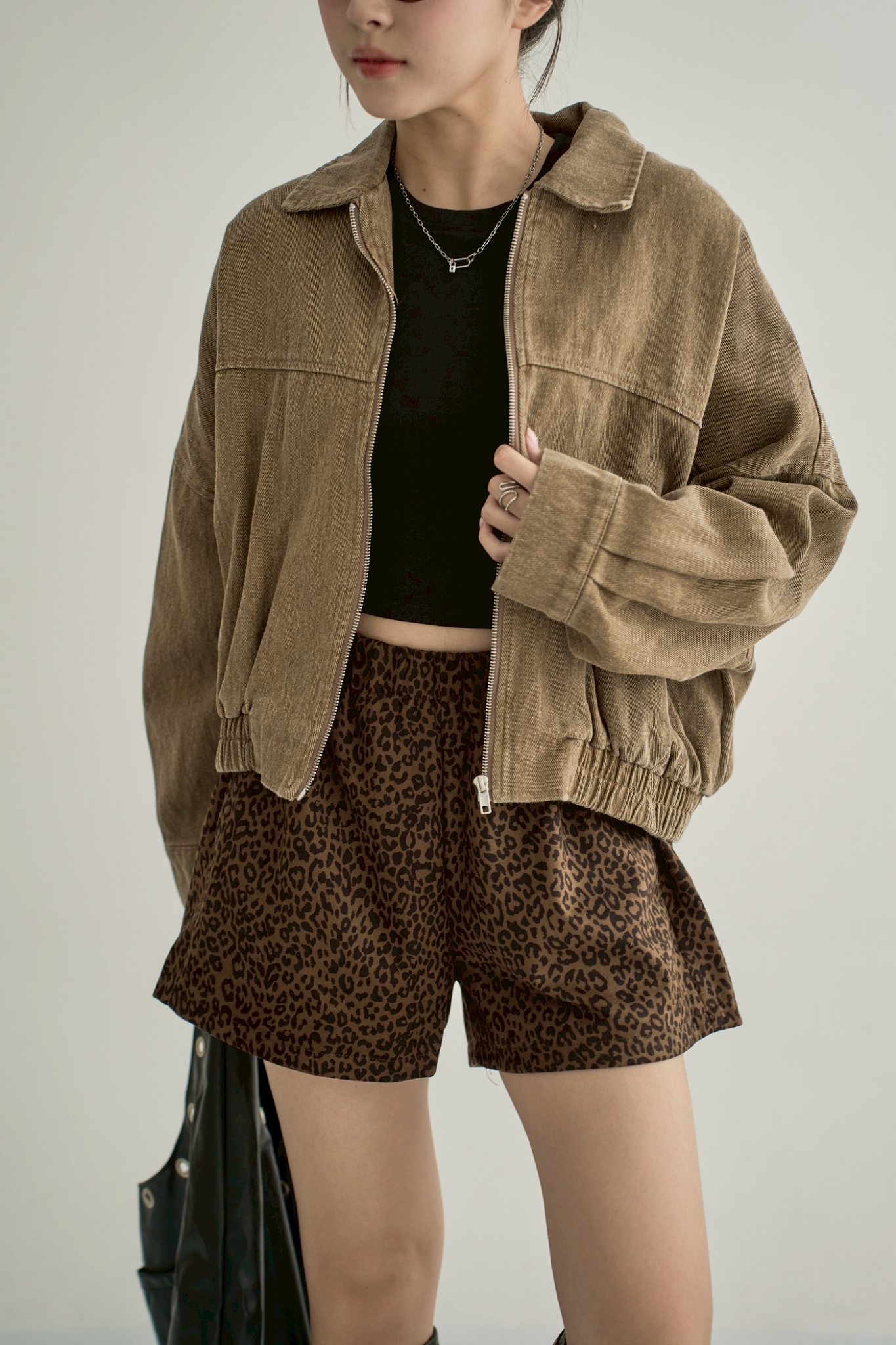LINE_ALBUM_10-1_251013_125