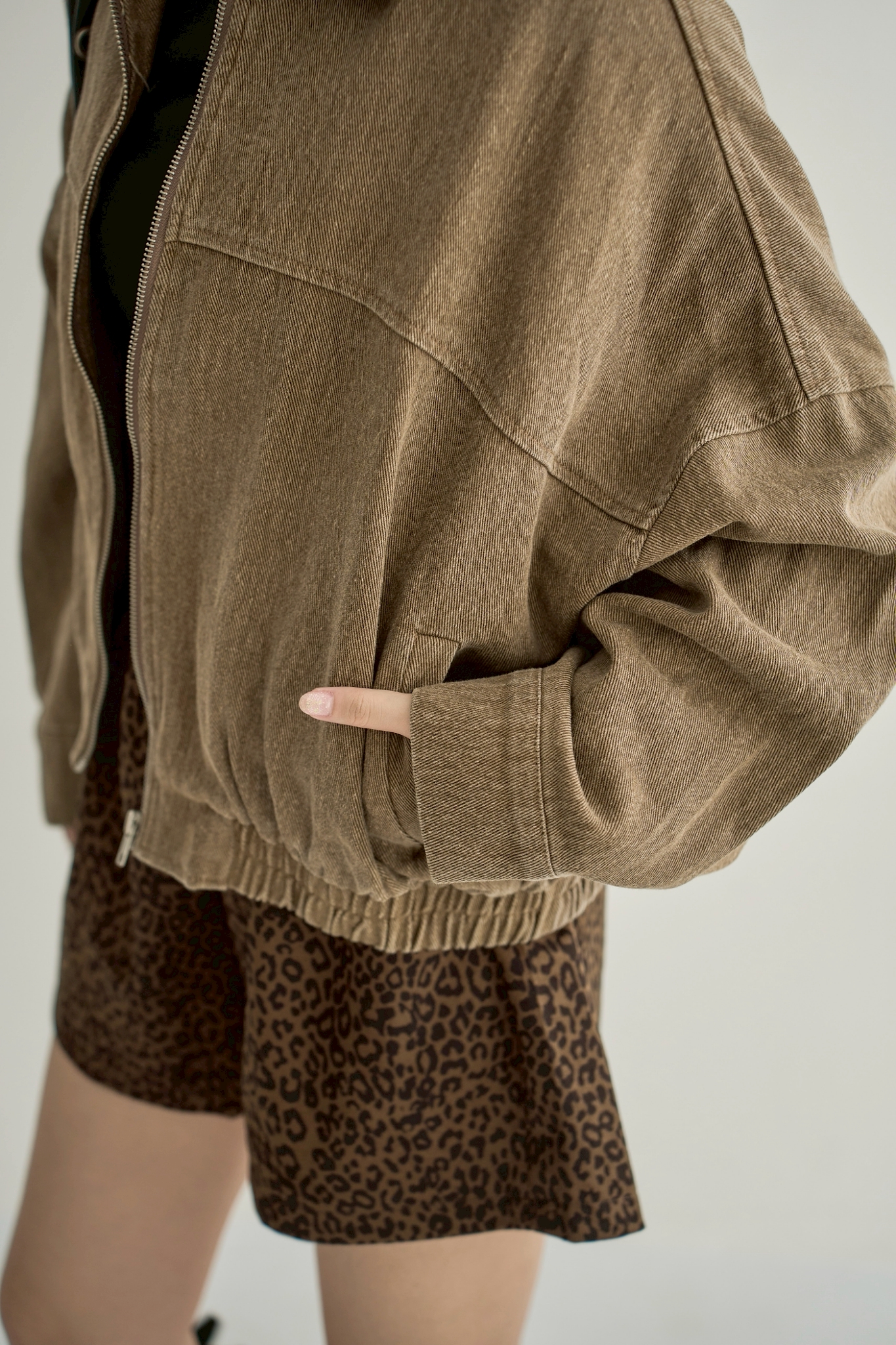 LINE_ALBUM_10-1_251013_120