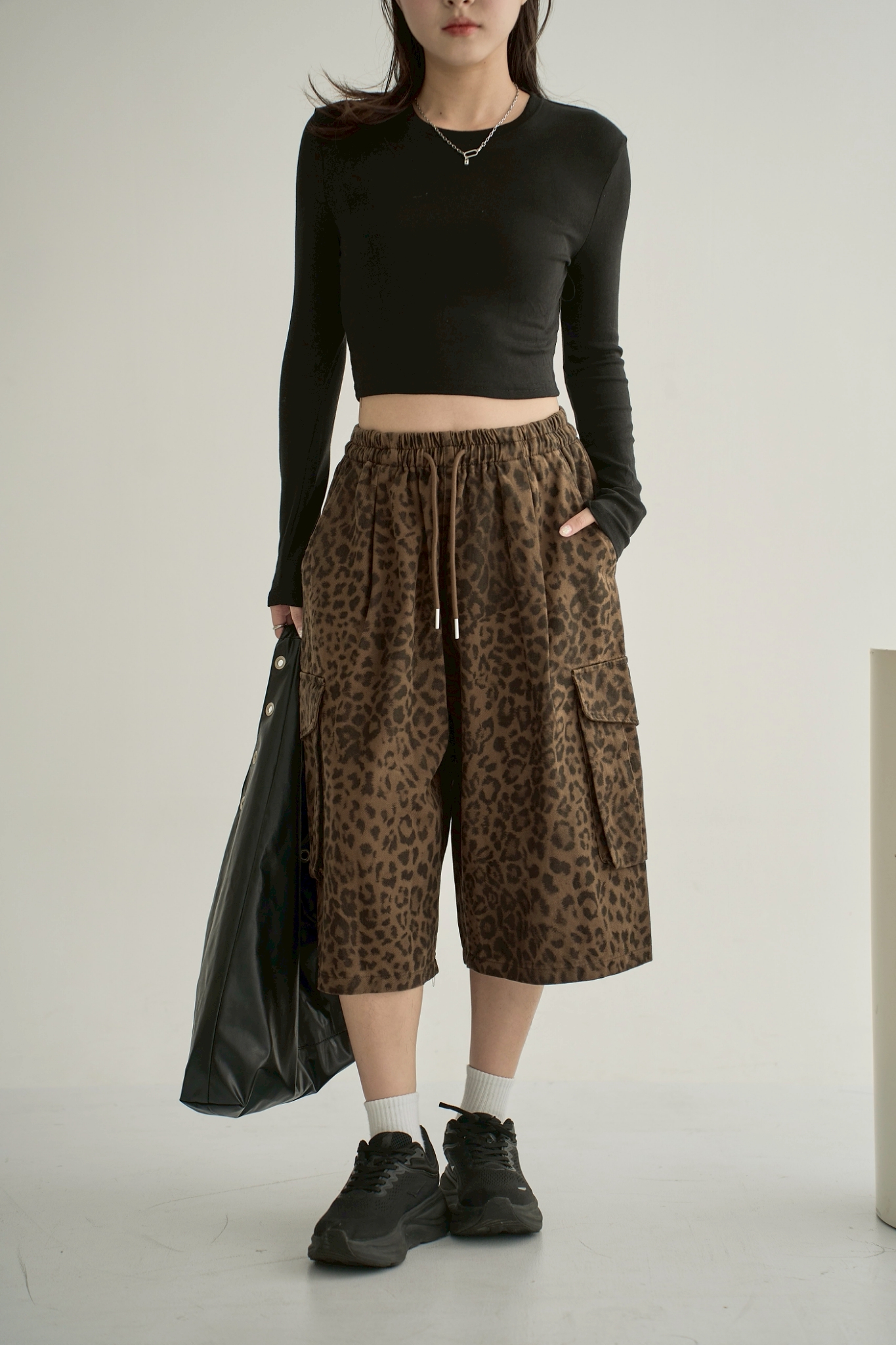 LINE_ALBUM_10-1_251013_141