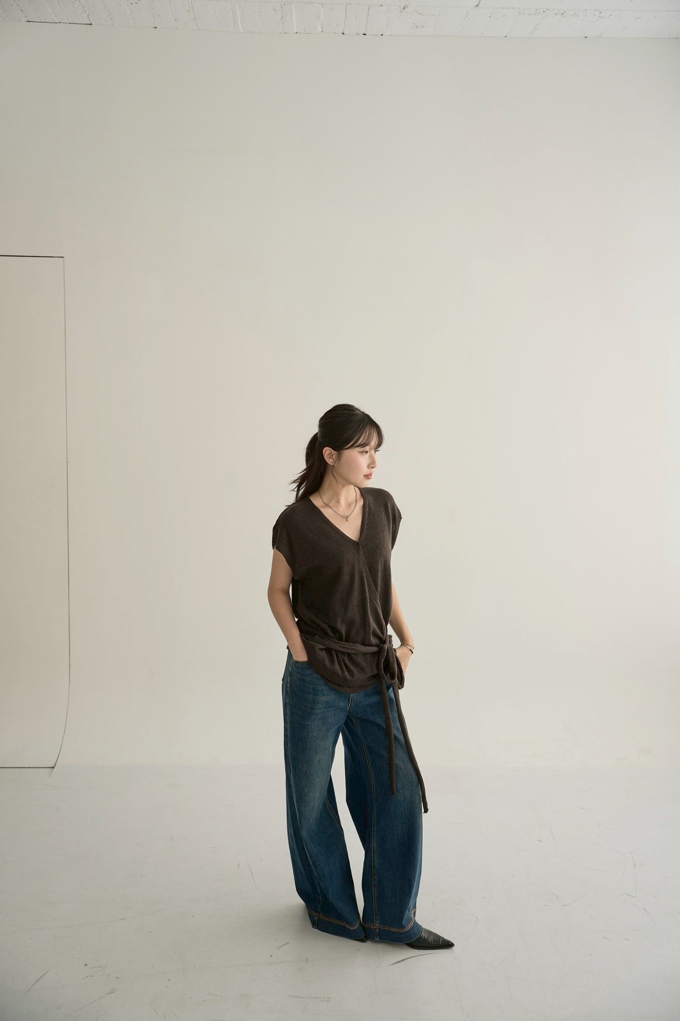 LINE_ALBUM_10-1_251013_272
