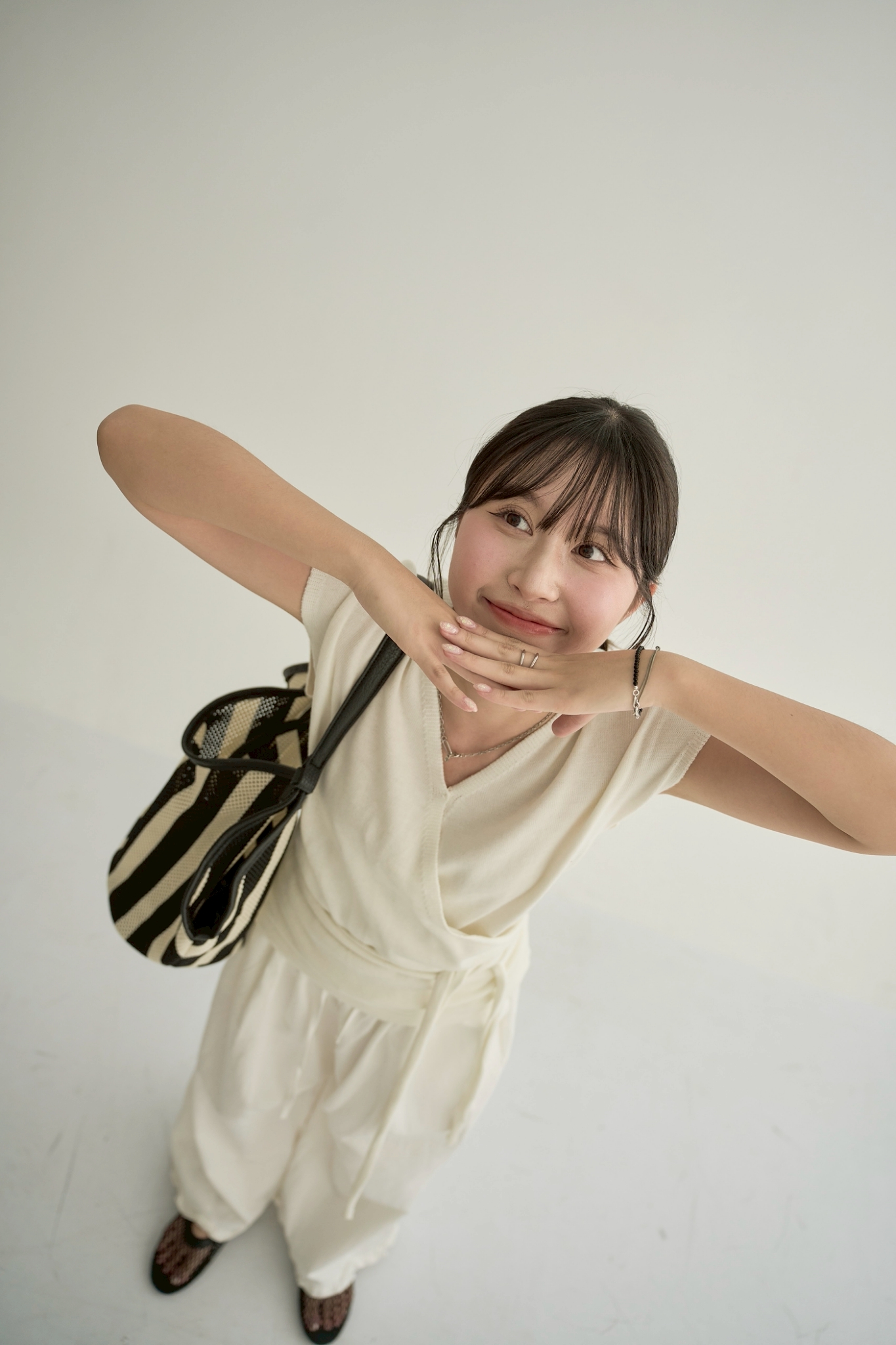 LINE_ALBUM_10-2_251013_279