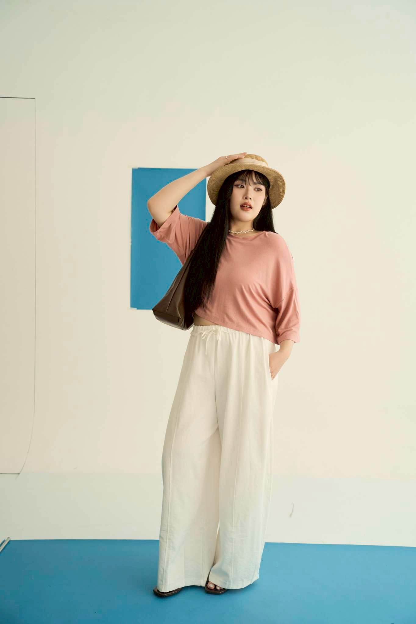 LINE_ALBUM_6th-p3_260717_168