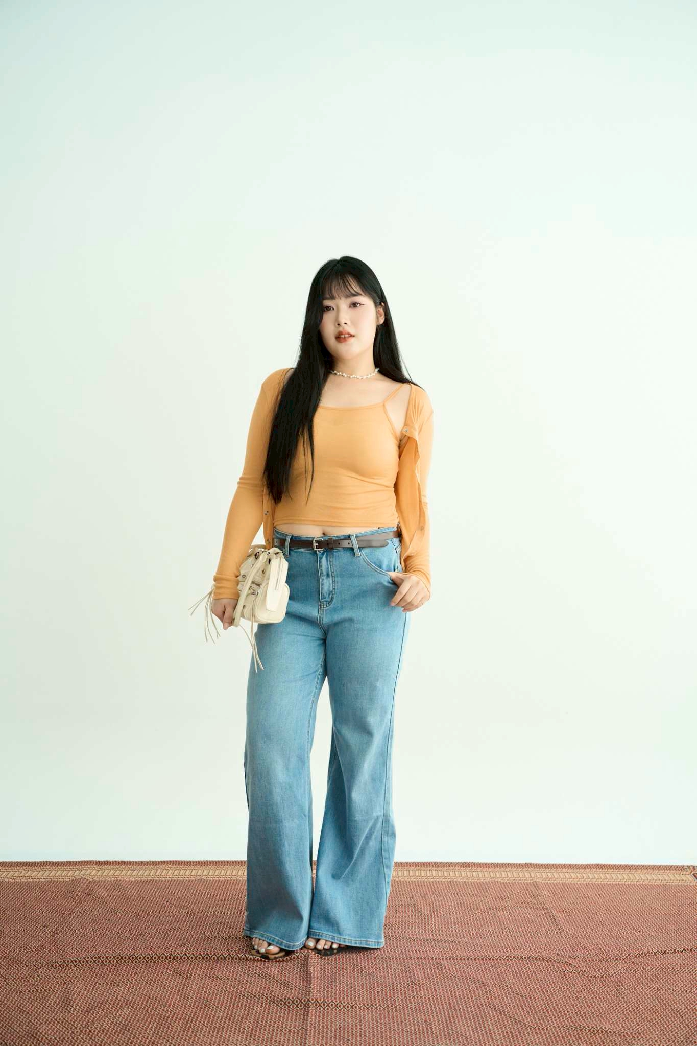 LINE_ALBUM_6th-p1_260717_206