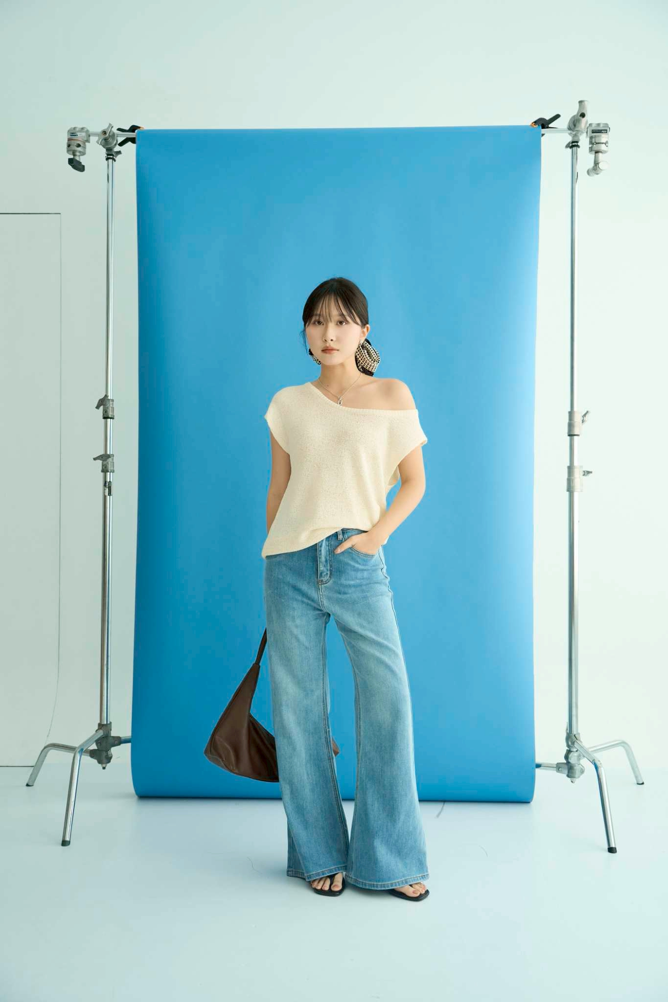 LINE_ALBUM_6th-p1_260717_229