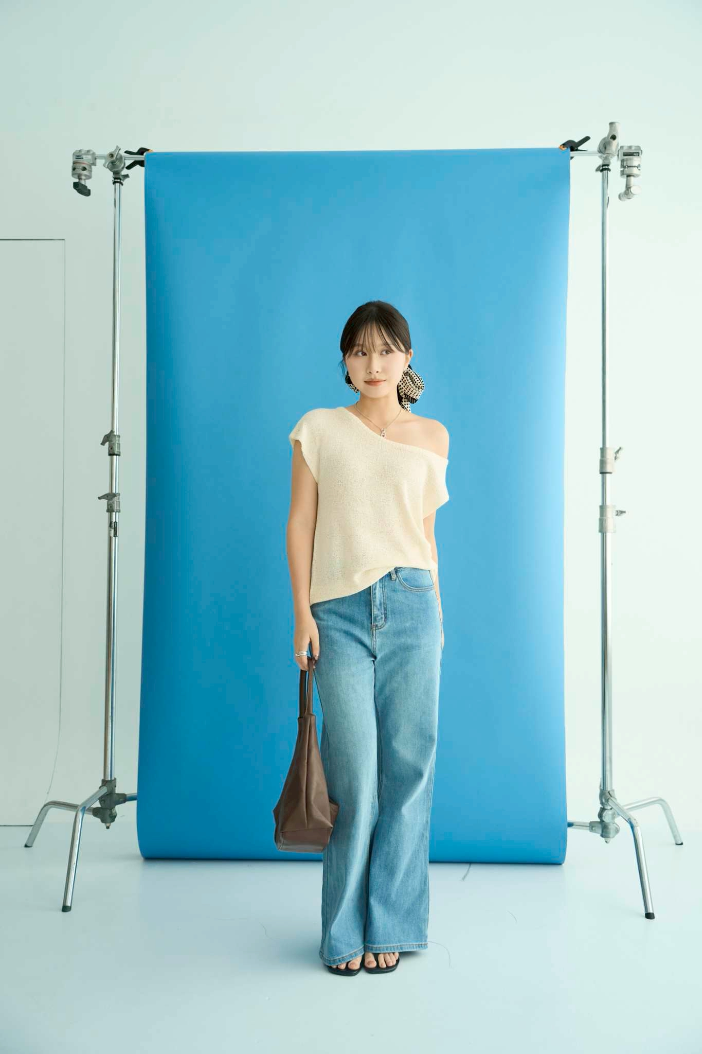 LINE_ALBUM_6th-p1_260717_230