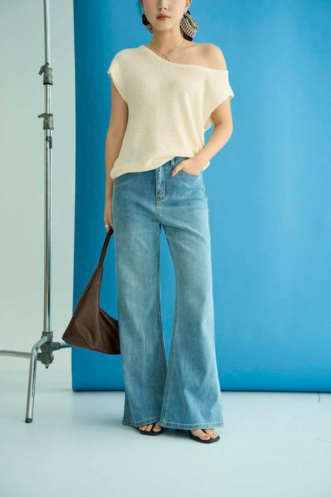 LINE_ALBUM_6th-p1_260717_248