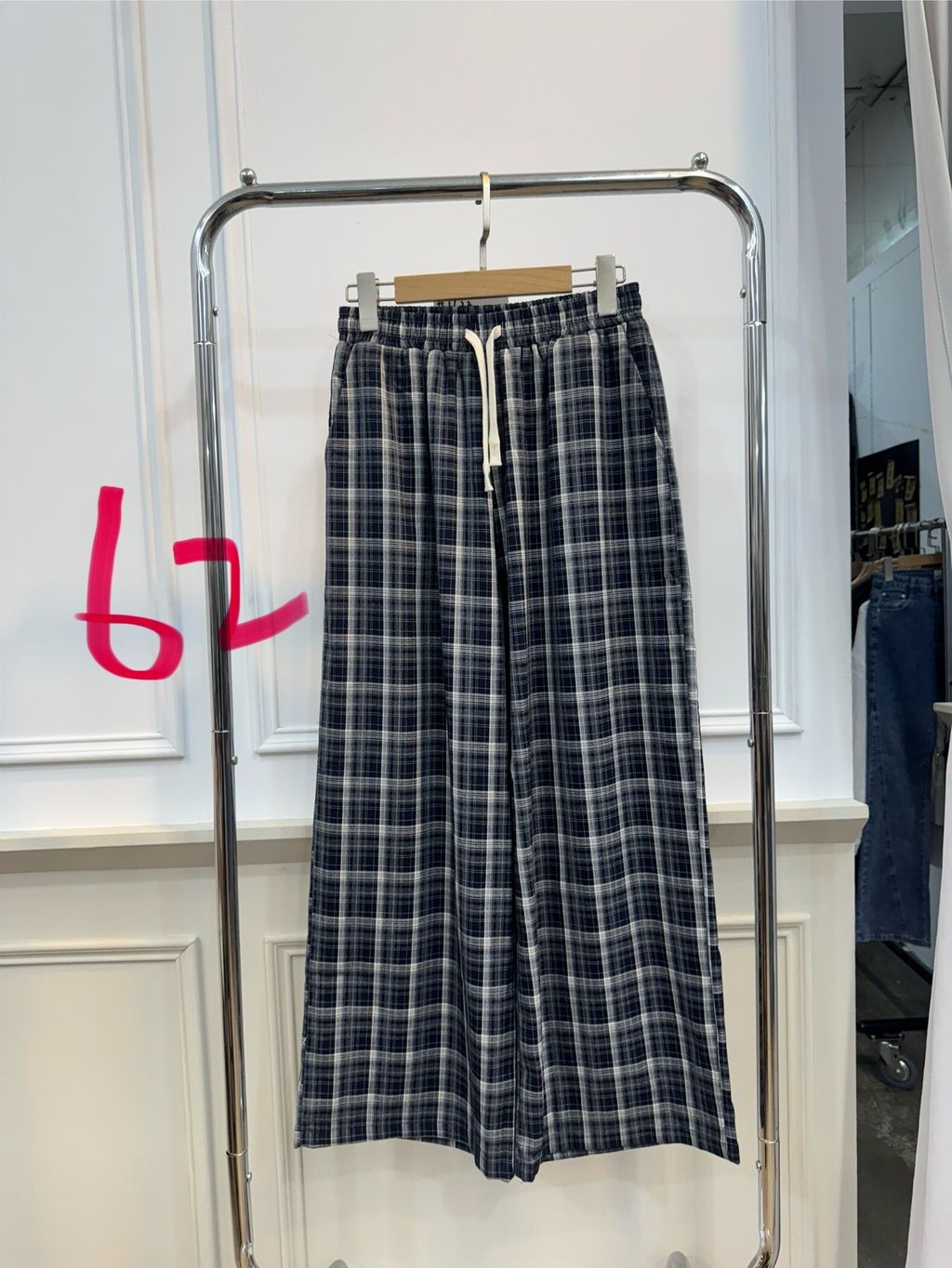 LINE_ALBUM_202593直播+1_250903_4