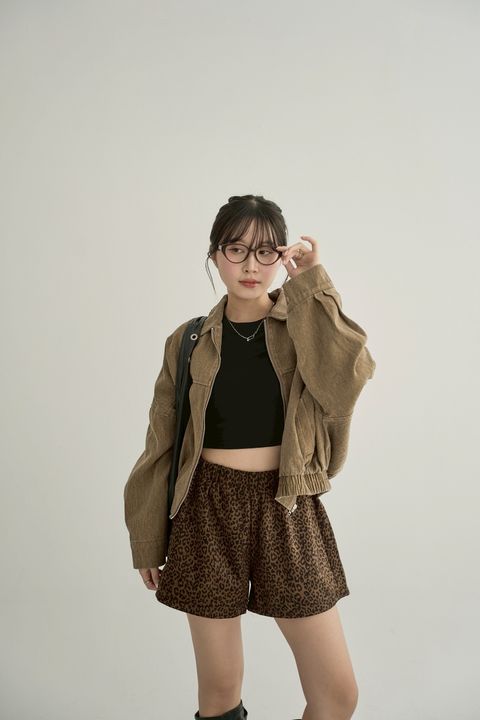 LINE_ALBUM_10-1_251013_121