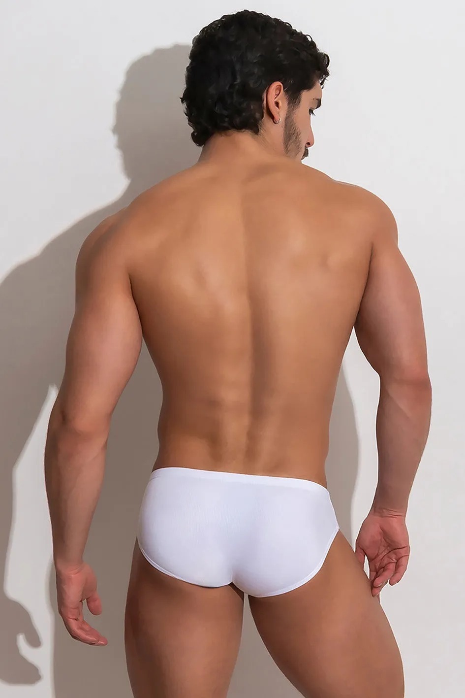imgi_7_THEPACKUNDERWEAR_RUSHBRIEF_WHITE_02_c219fe94-4fb0-4d3b-b592-8853b775c56c