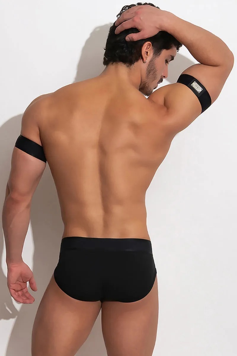 imgi_7_THEPACKUNDERWEAR_CLASSICBRIEF_BLACK_01_8092f3ae-f911-4fbf-a2bf-fbfd2c048580
