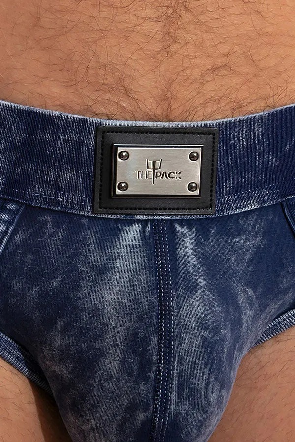 imgi_5_THEPACKUNDERWEAR_CRUSHBRIEF_01_0a0ca7ac-d4e5-4e14-838e-9bdfd70d98fd