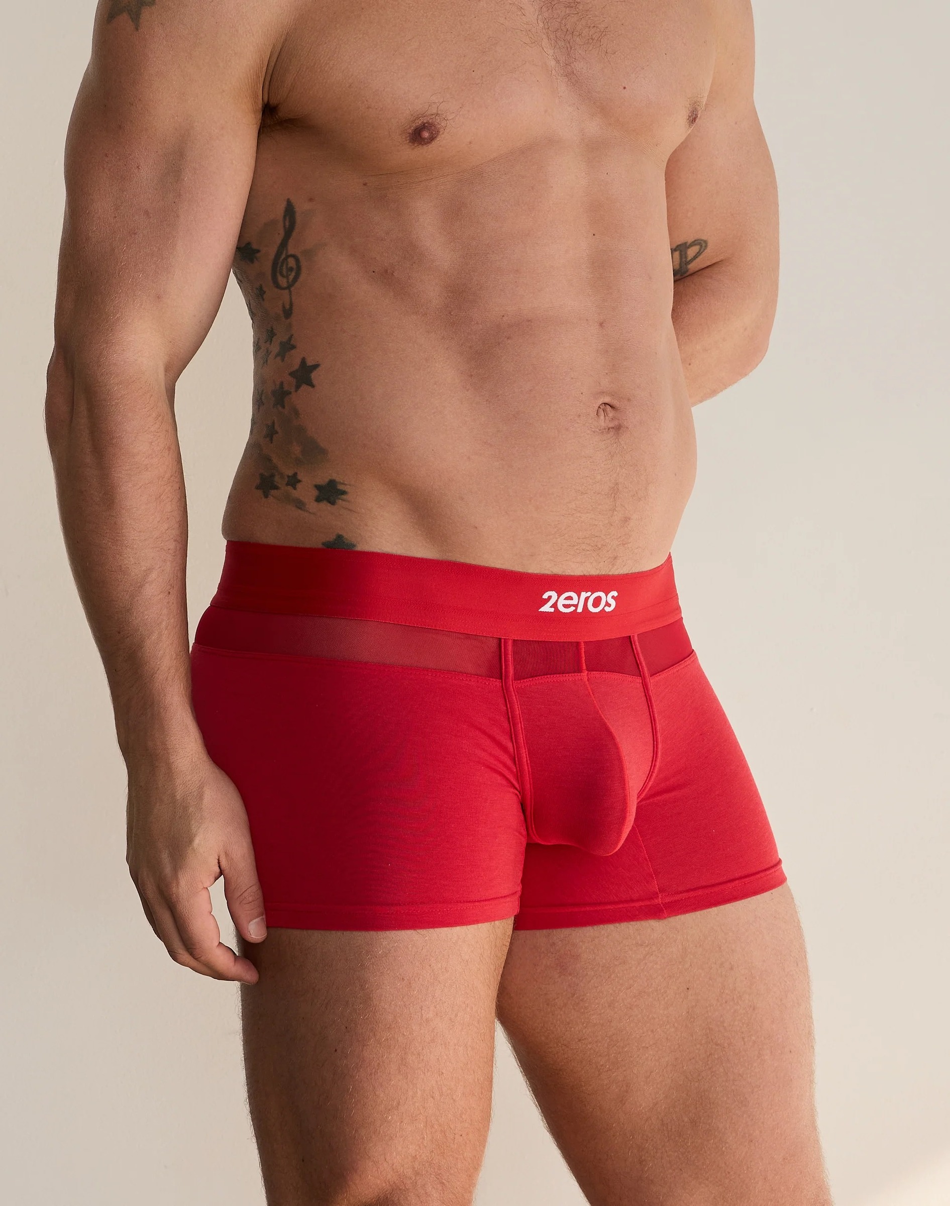 imgi_9_Morpheus-trunk-red-side