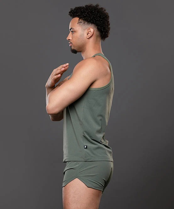 imgi_107_20050Tank-Olive03_9db80910-62b6-4a39-b1e1-38928c09c325