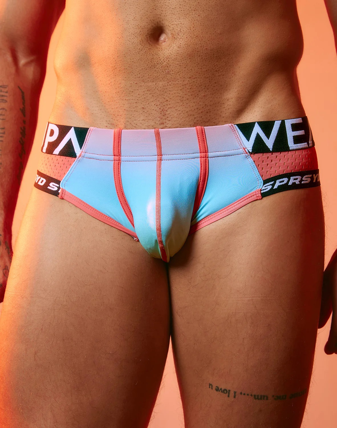 imgi_10_SUPAWEAR_Gradient-brief_rainbow_0006_Supawear5535