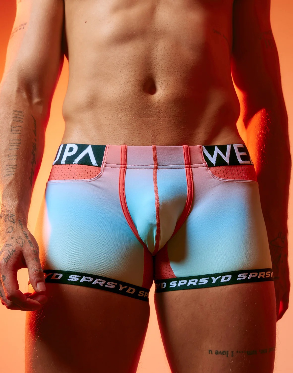 imgi_8_SUPAWEAR_Gradient-trunk_rainbow_0007_Supawear5479